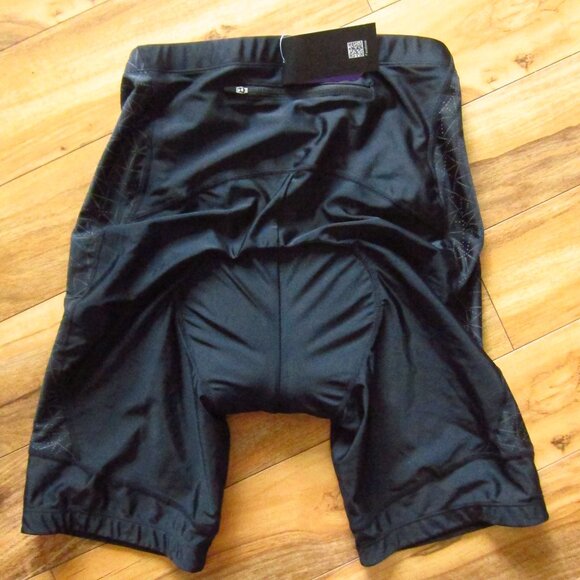 NWT- Women's BEROY Black Cycling Shorts with Gel Padding Size 2XL - Picture 9 of 10